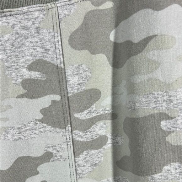 White and Gray Track Pants with Camouflage Pattern and Elastic Waistband - Picture 4 of 11